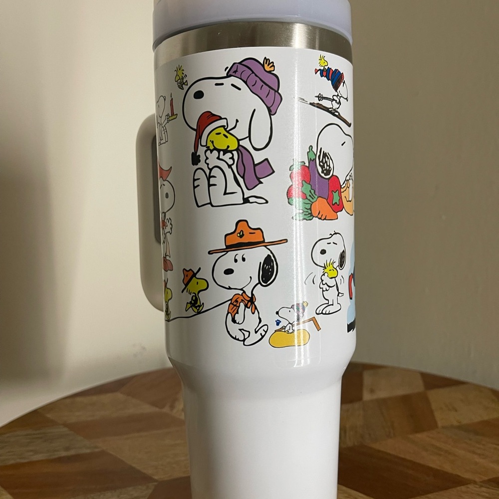Peanuts Snoopy 40 oz TUMBLER friends Christmas Brand new 40oz TUMBLER double wal - Picture 5 of 9